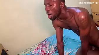 Itxqueen could not resist her BF african prick n her wet vagina
