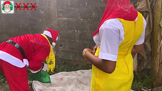 SANTA GIFTS A BABE ON HIJAB WITH A CUTE SEX IN THE BUSH. PLEASE SUBSCRIBE TO RED