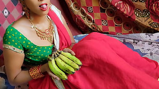Babita Bhabhi got plowed by feeding banana
