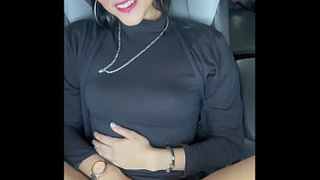 Uber driver lets me give him a yummy oral sex