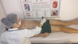 Enfermeira tem seu primeiro paciente de wang ereto!