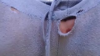I destroy my pants in a public garden and piss on me