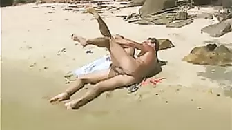 Laura Palmer in "Beach Bums"