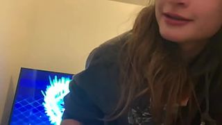 Lezbo bestfriend comes in room for a cumshot