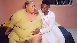 AfricanChikito Chunky Juicy Twat opens up like a GEYSER!!!