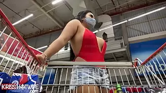 Kriss Hotwife Lady In Shorts And Low-cut Body Showing Off At The Market